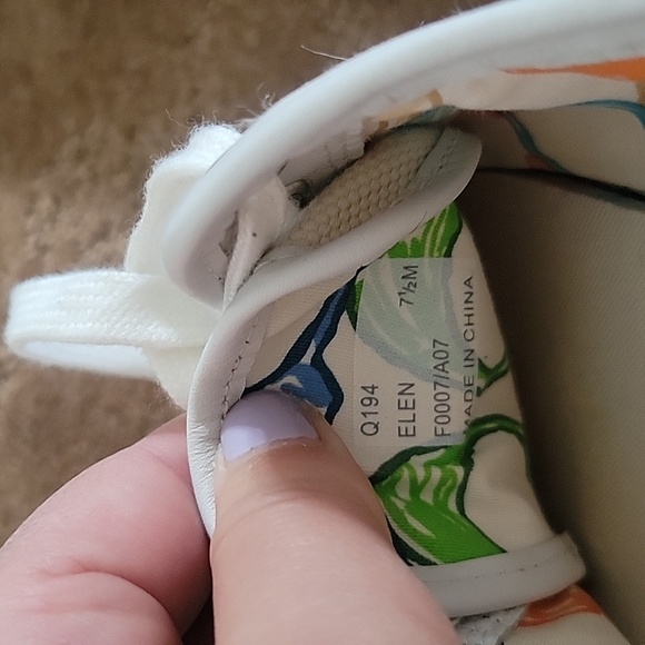 NWOT Coach Cream Canvas Sneakers in Size 7.5 - Picture 7 of 7